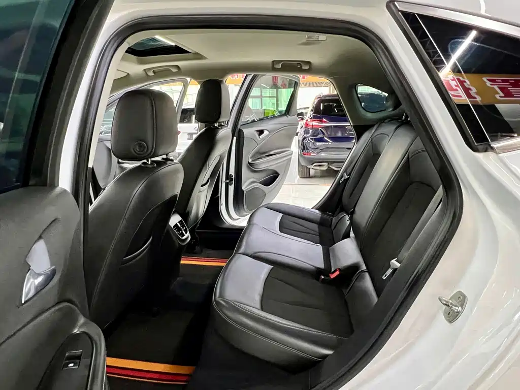 Buick Verano — миниатюра 13