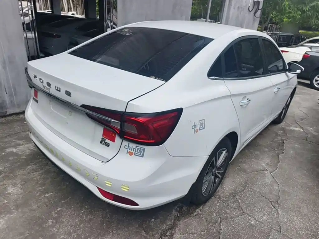 Roewe i5 — миниатюра 7
