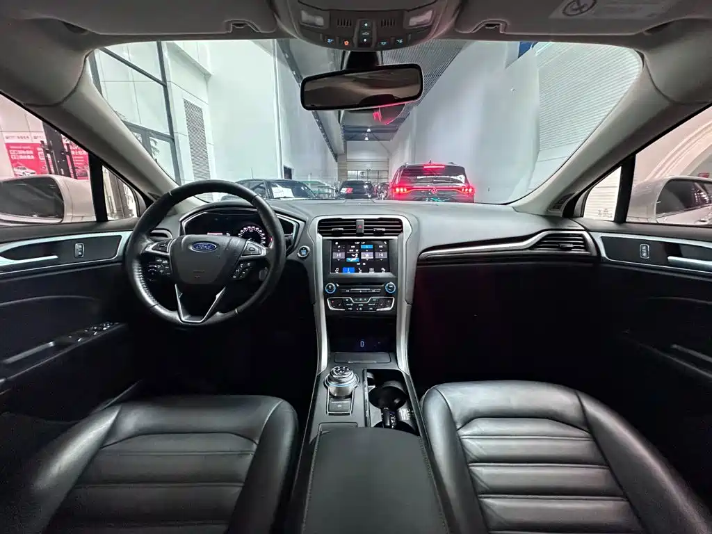 Ford Mondeo — миниатюра 9