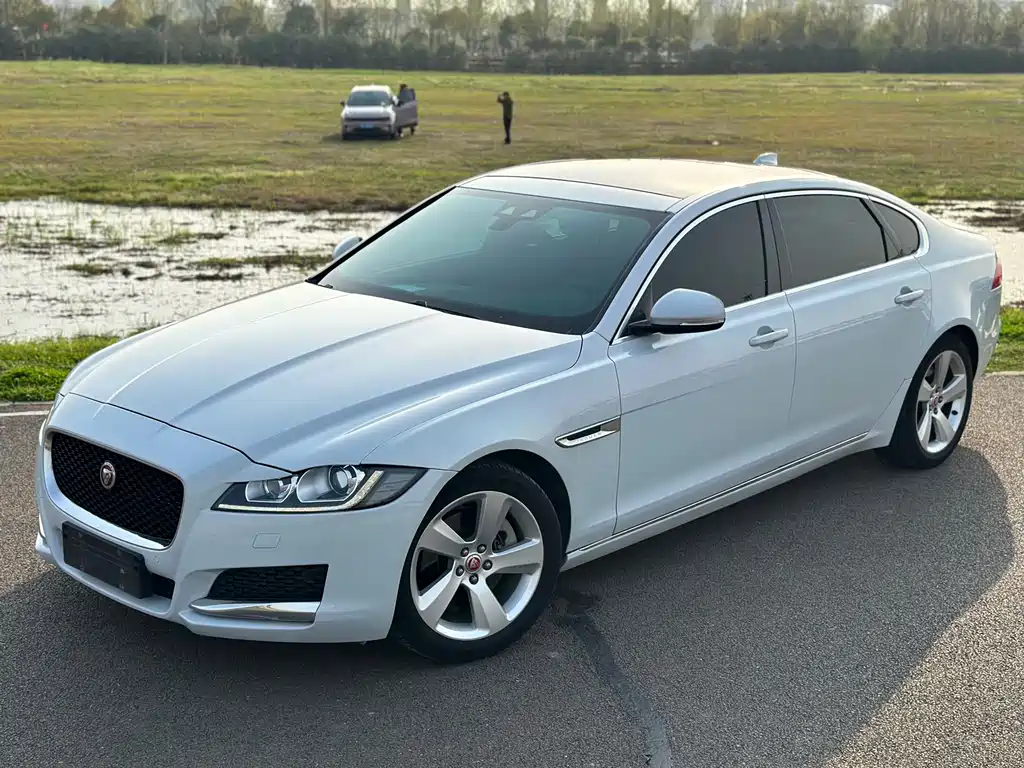 Jaguar XFL 2018