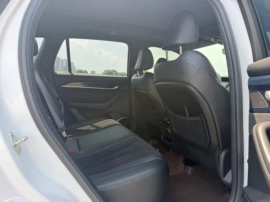 Geely Xingyue L — миниатюра 17