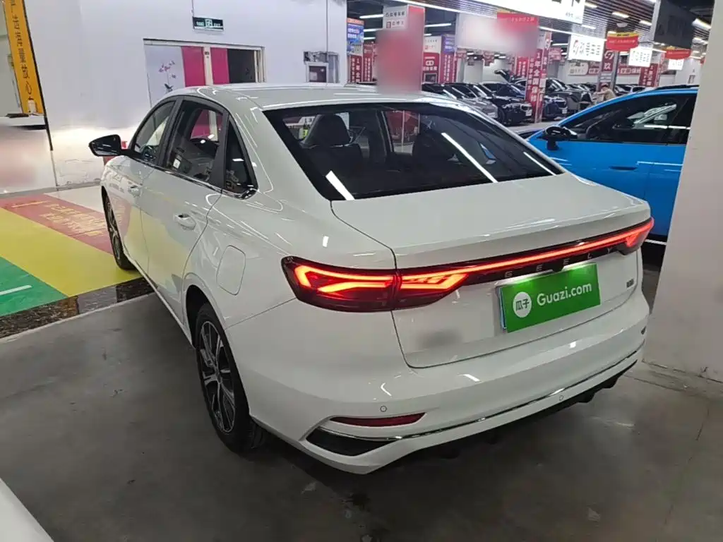Geely Emgrand — миниатюра 5