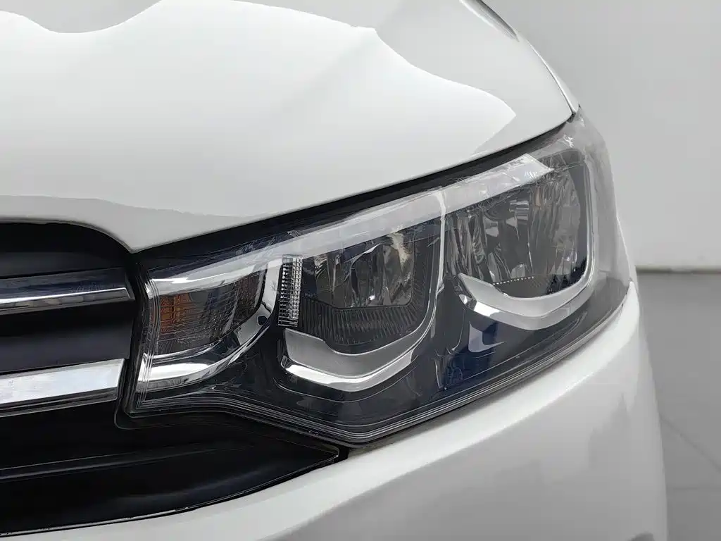 Citroen Elysee — миниатюра 7
