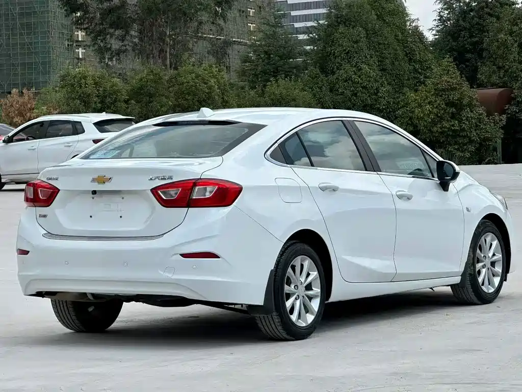 Chevrolet Cruze — миниатюра 3