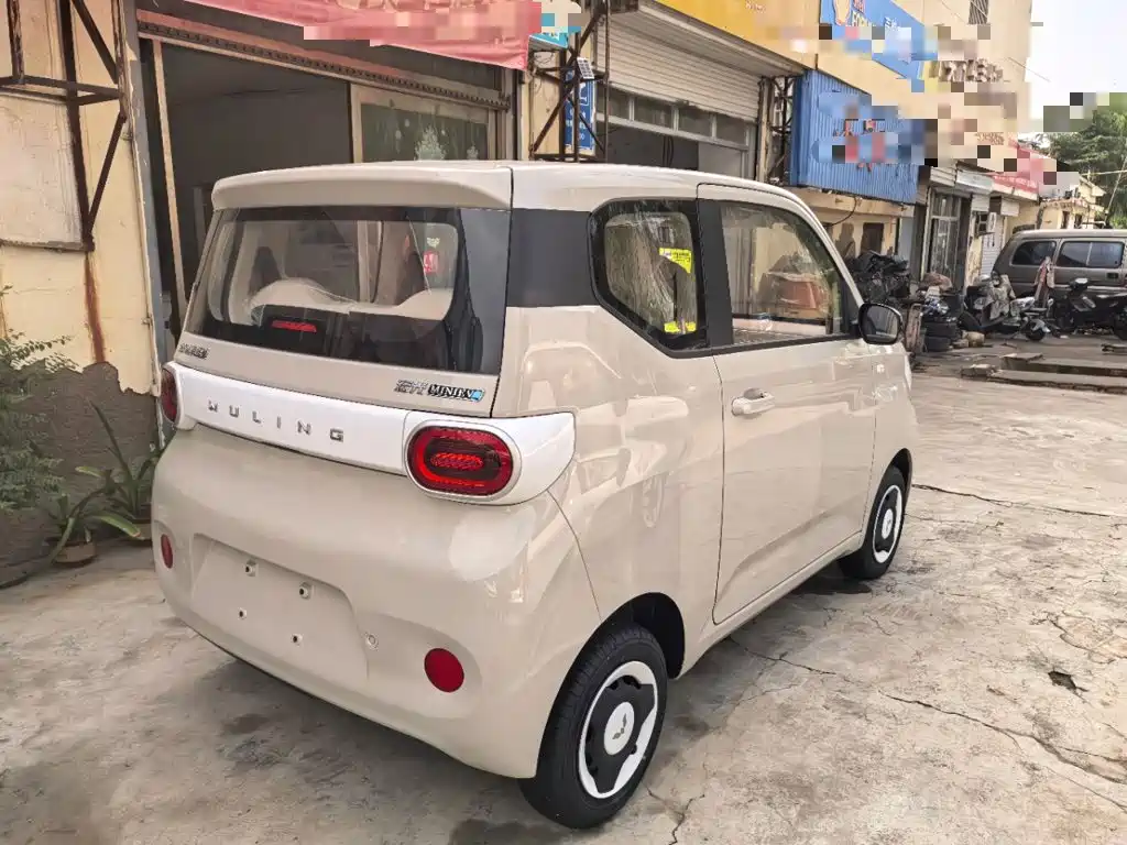 Wuling MINIEV — миниатюра 7