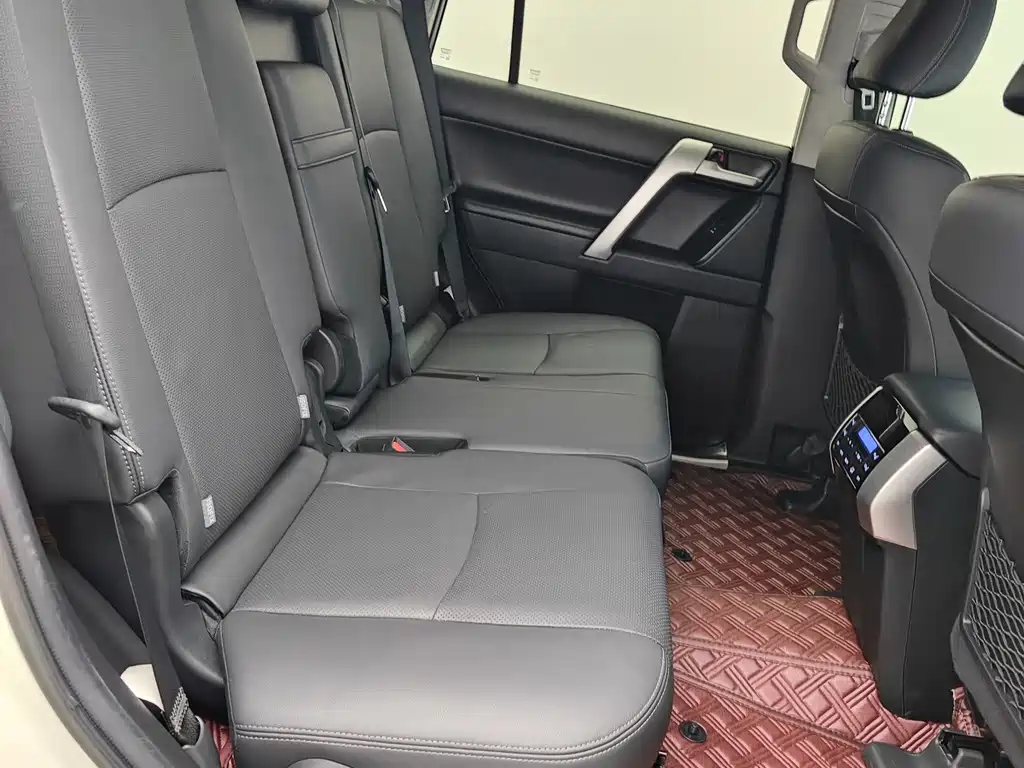 Toyota Prado — миниатюра 21
