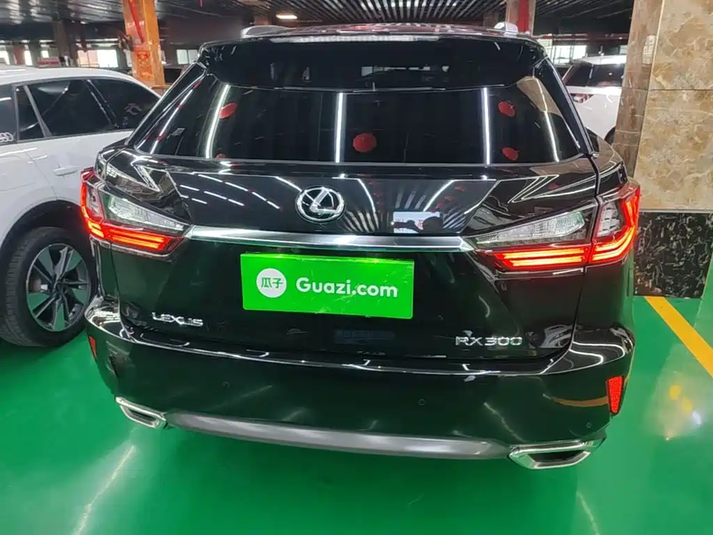 Lexus RX — миниатюра 6