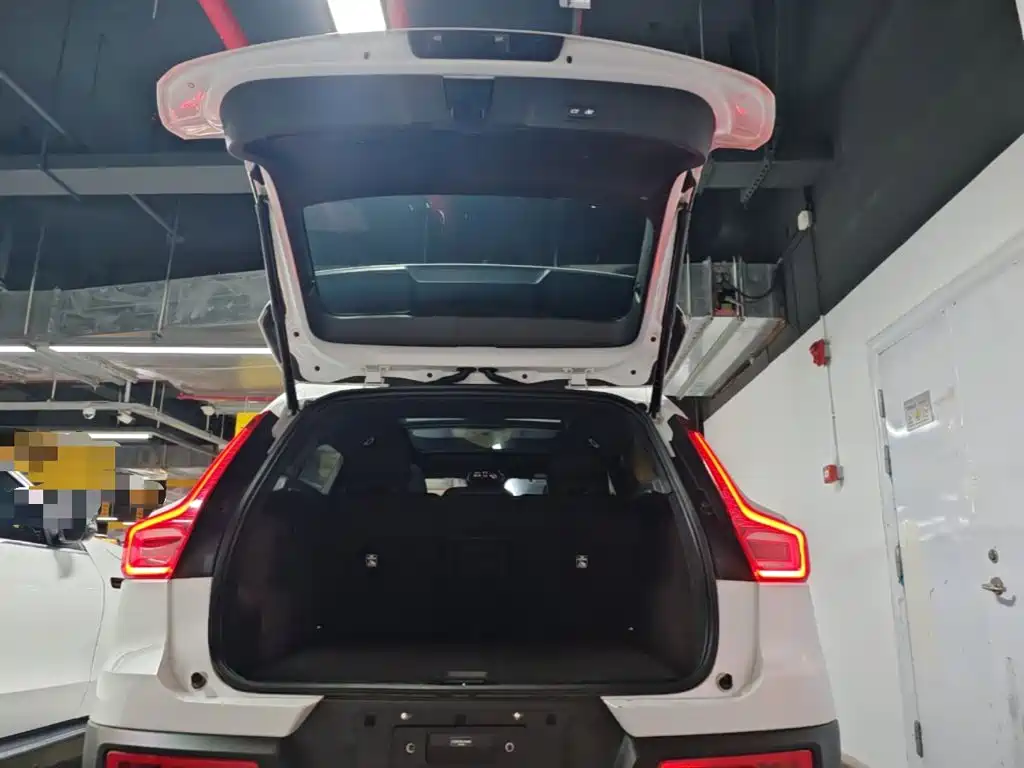 Volvo XC40 — миниатюра 19