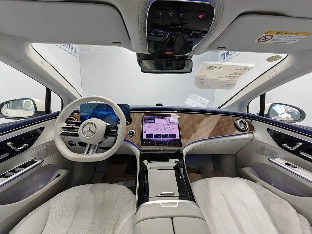 Mercedes-Benz EQE — миниатюра 10
