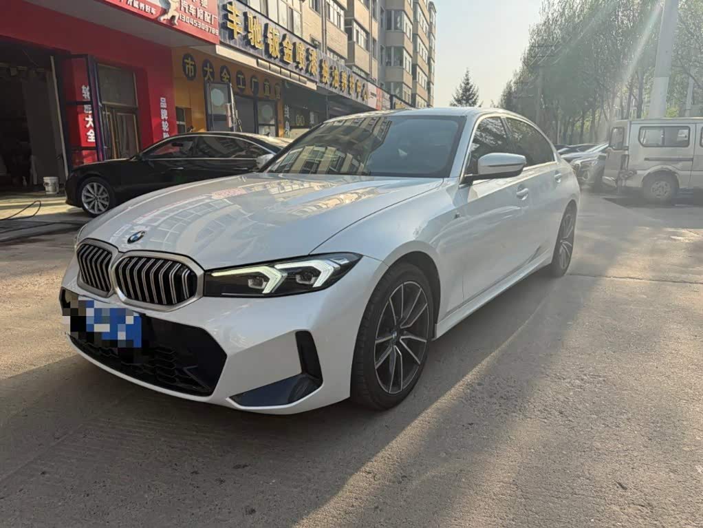 BMW 3 Series 2.0 л 2023 г. Белый, пробег 42000 км