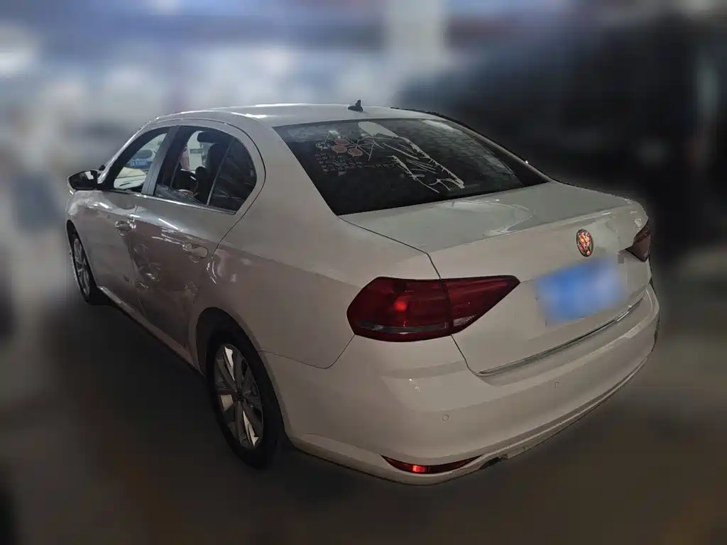 Volkswagen Lavida — миниатюра 4