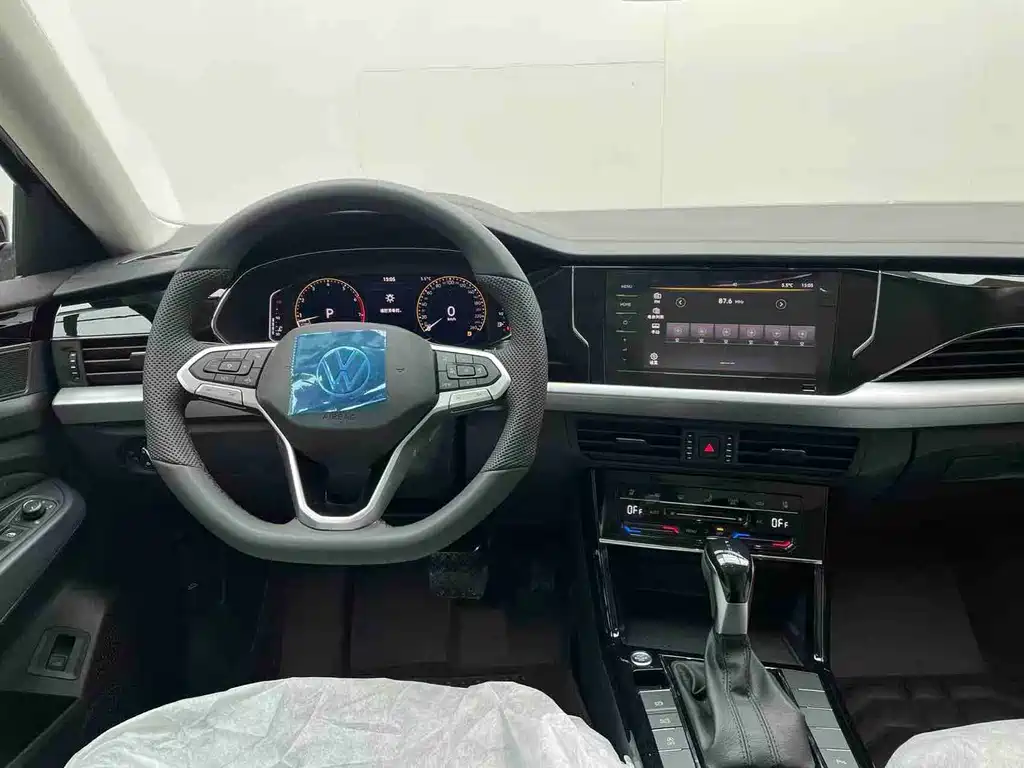 Volkswagen Passat — миниатюра 11