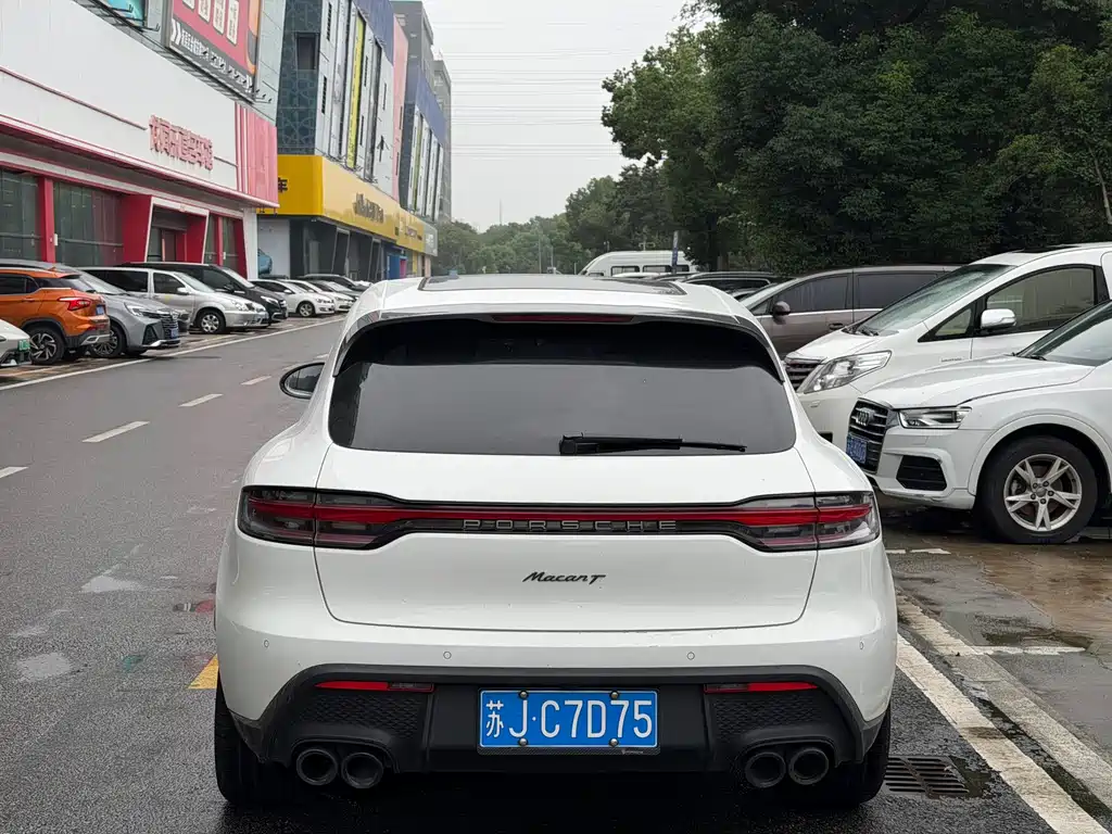 Porsche Macan — миниатюра 6