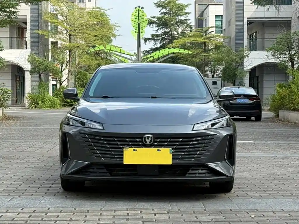 Changan Eado — миниатюра 2