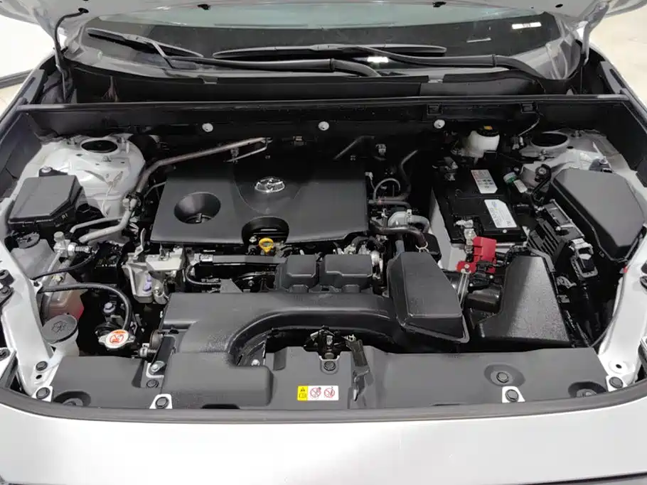 Toyota RAV4 — миниатюра 10