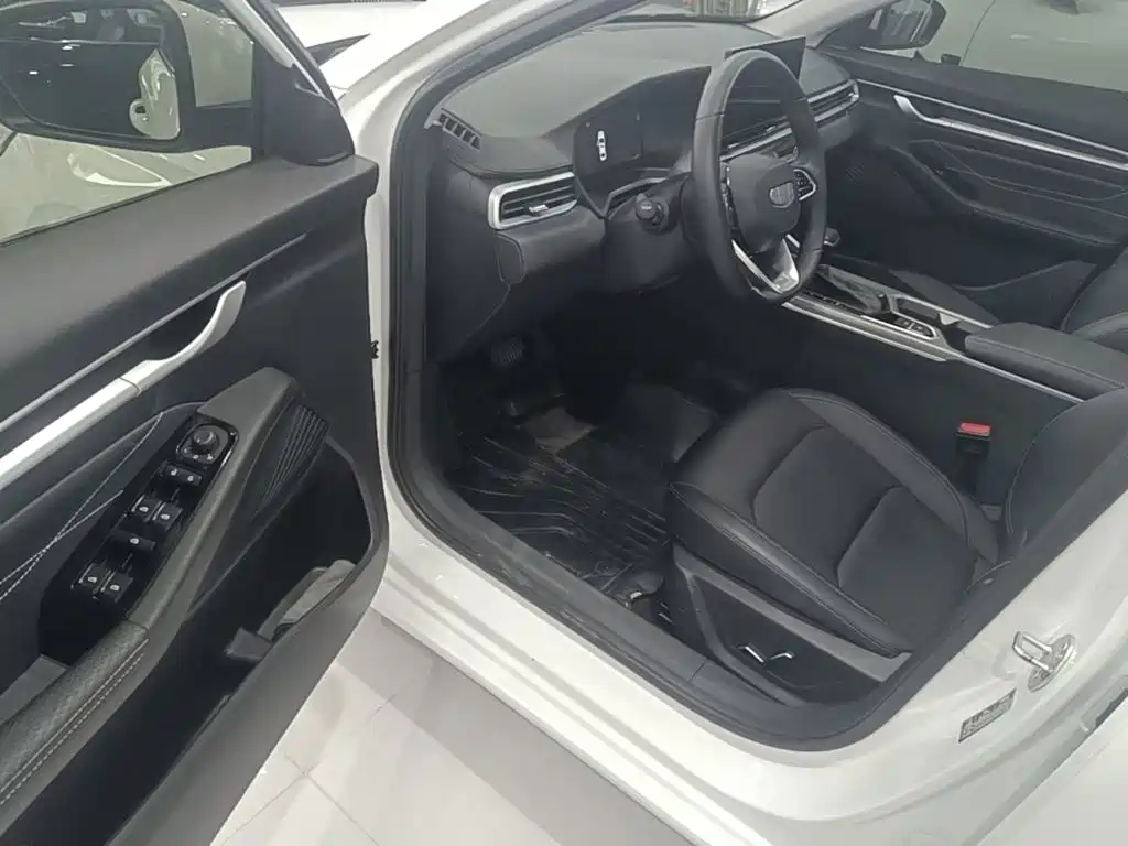 Geely Emgrand — миниатюра 16
