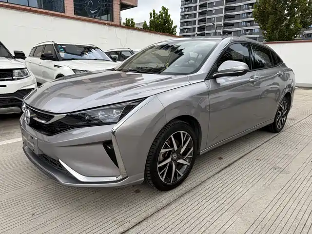 DONGFENG YI HYUN 2020