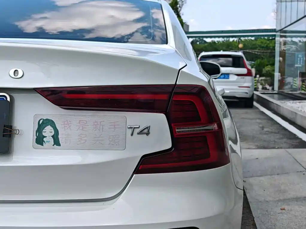 Volvo S60 — миниатюра 17