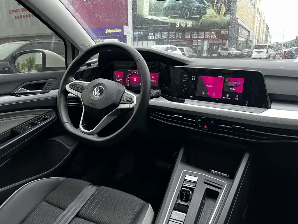 Volkswagen Golf — миниатюра 10