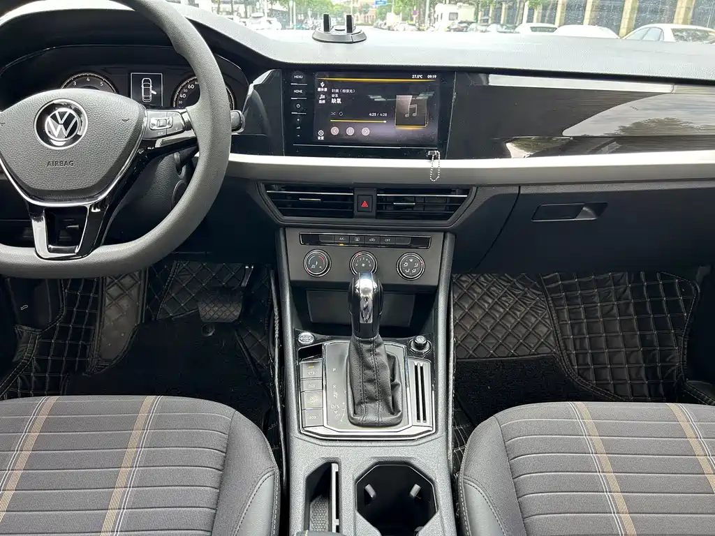 Volkswagen Lavida — миниатюра 18