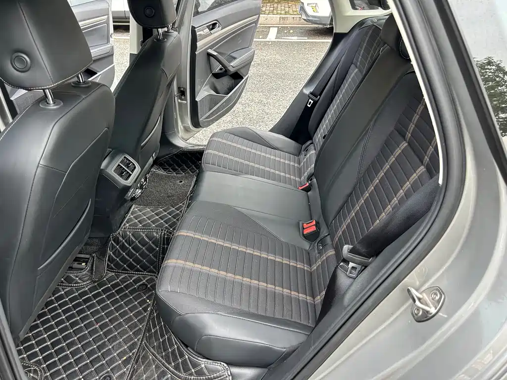 Volkswagen Lavida — миниатюра 9