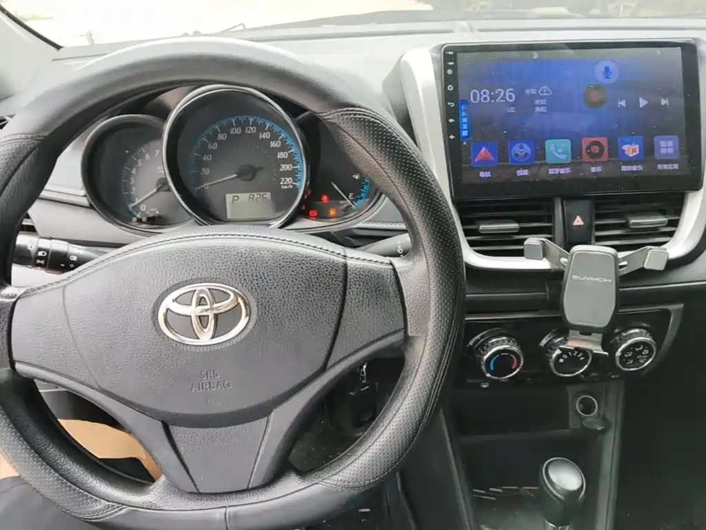 Toyota Yaris L — миниатюра 10