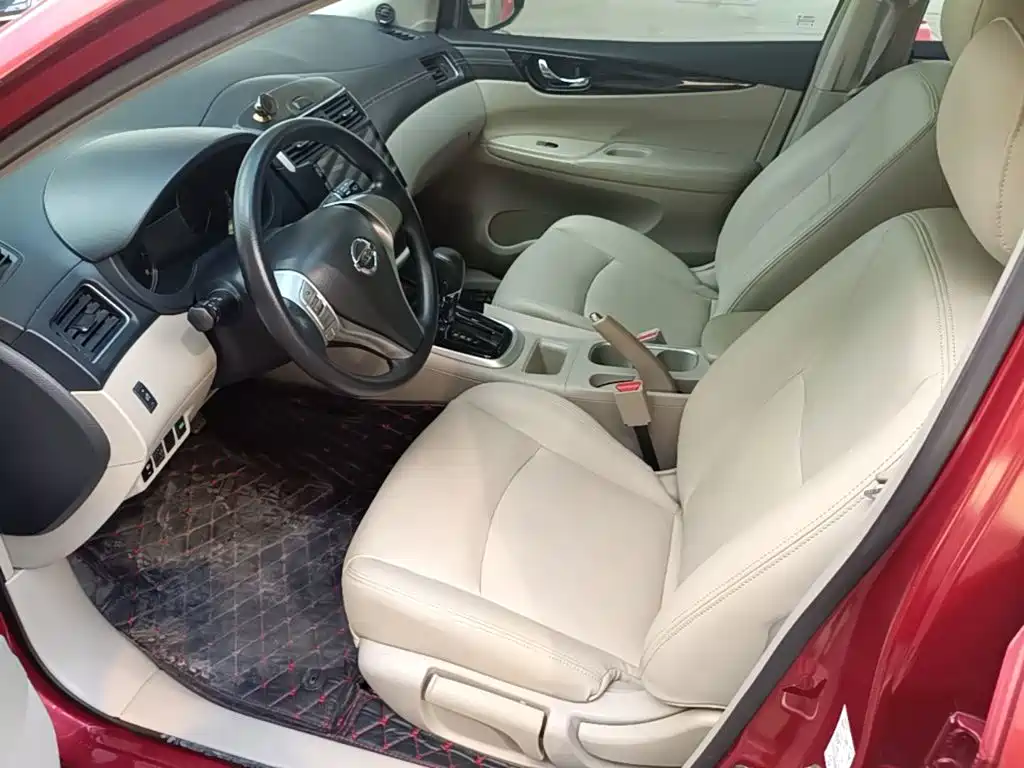 Nissan Tiida — миниатюра 15