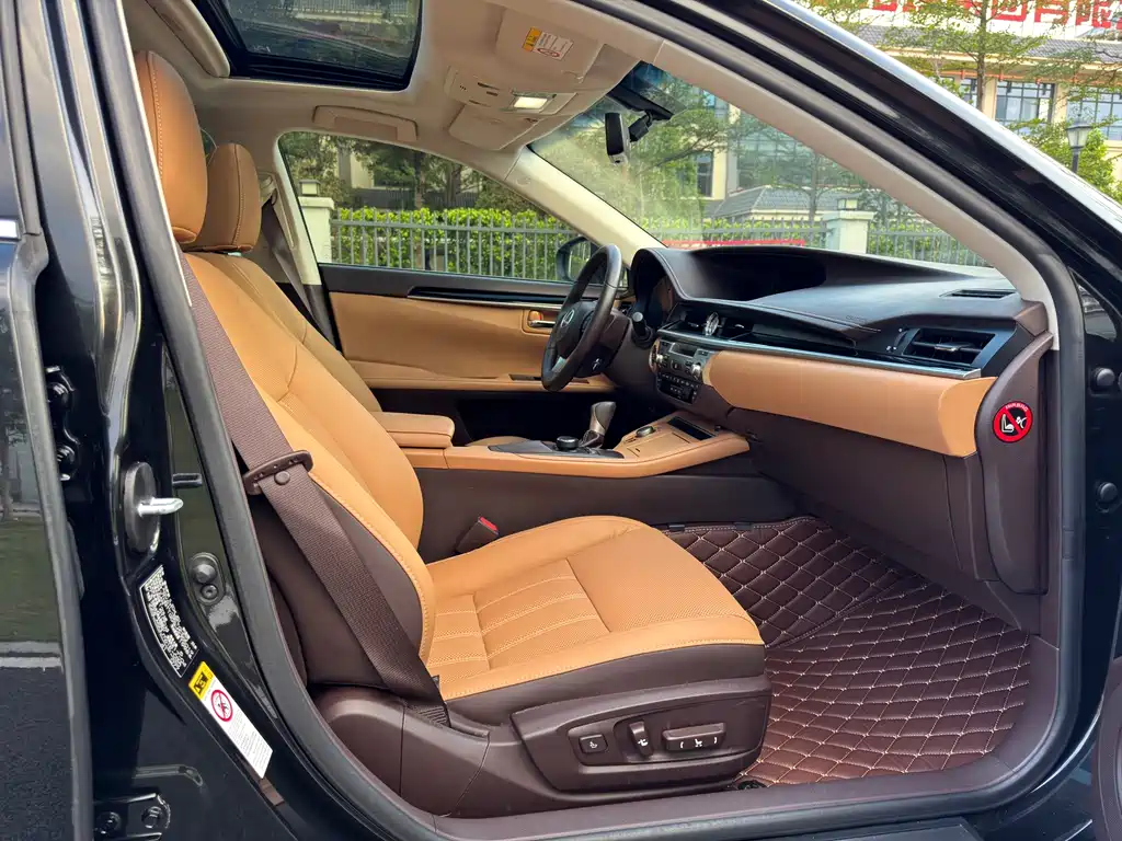 Lexus ES — миниатюра 60