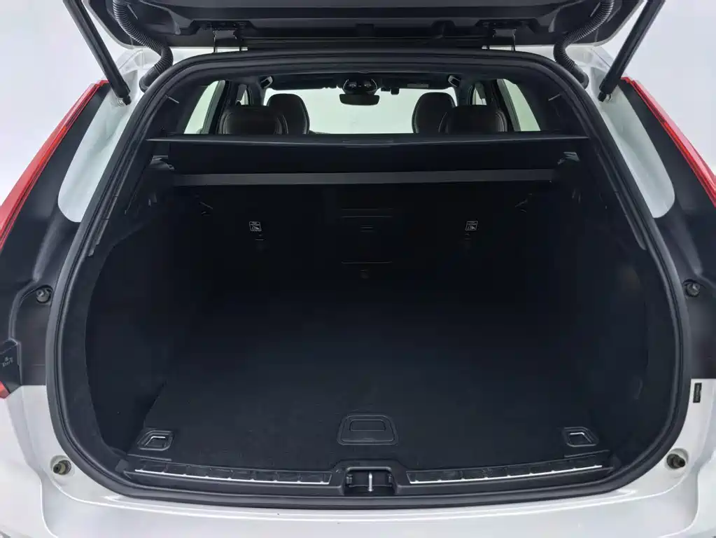 Volvo XC60 — миниатюра 27