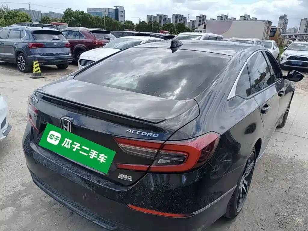 Honda Accord — миниатюра 7