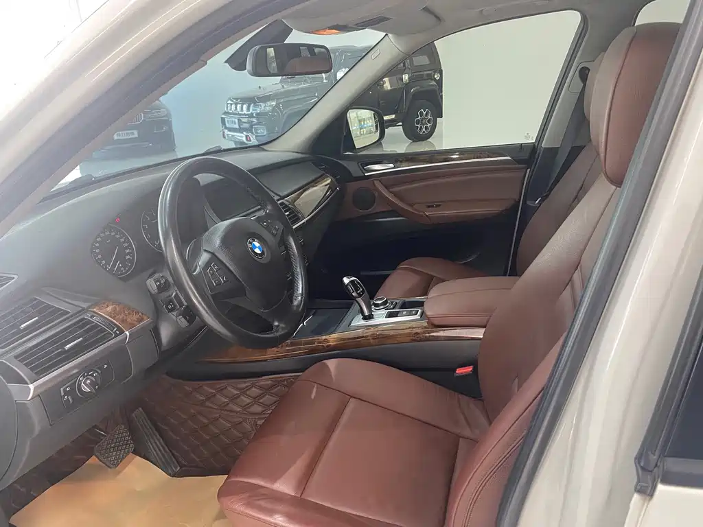 BMW X5 (Import) — миниатюра 6