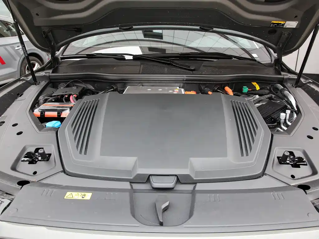 Audi e-tron (Import) — миниатюра 29