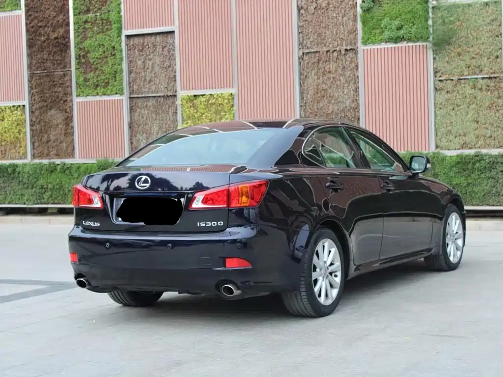 Lexus IS — миниатюра 4