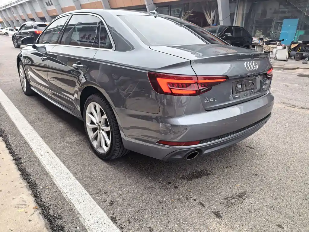 Audi A4L — миниатюра 7