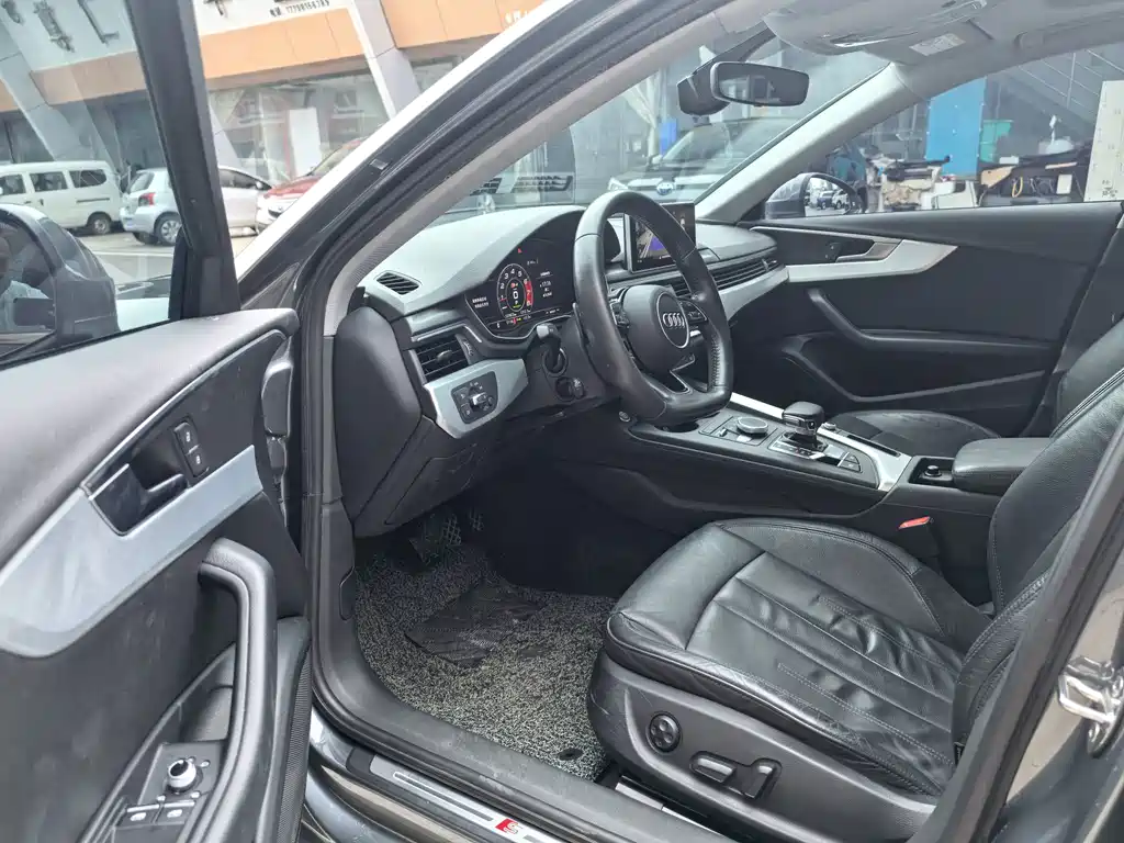 Audi A4L — миниатюра 8