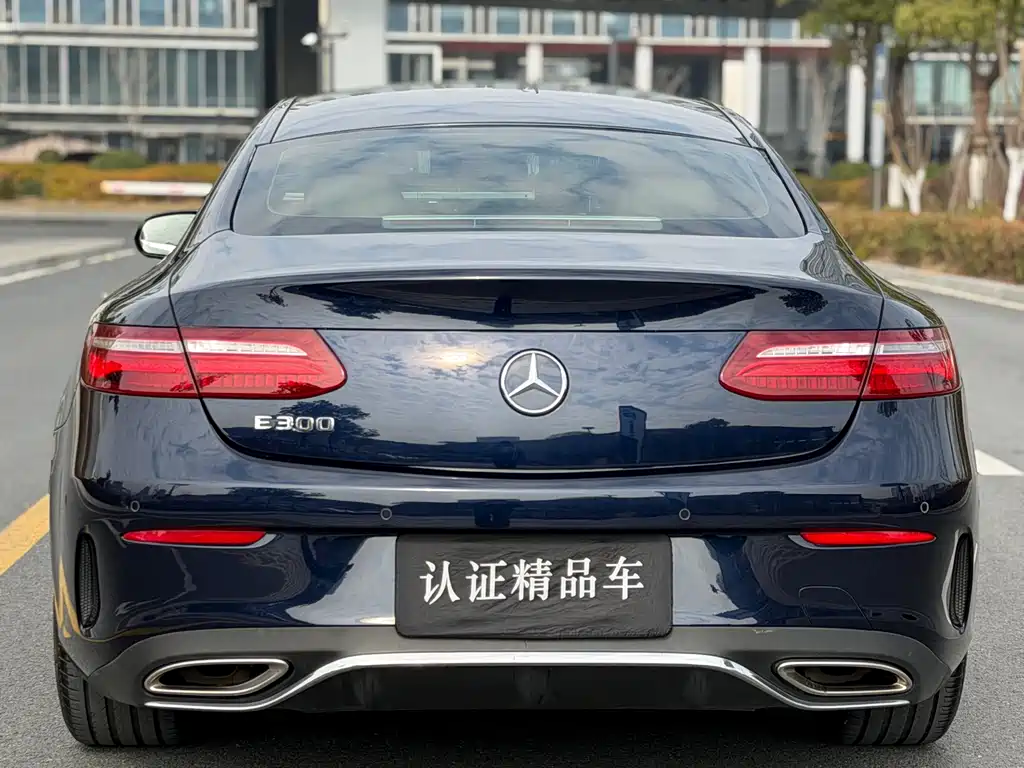 MERCEDES-BENZ E CLASS