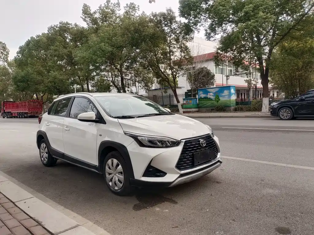 TOYOTA YARIS L ZHIXUAN