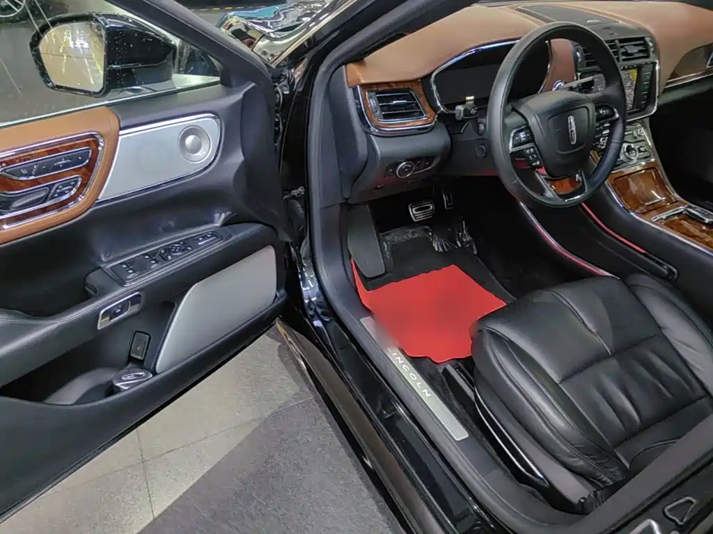 Lincoln Continental — миниатюра 16
