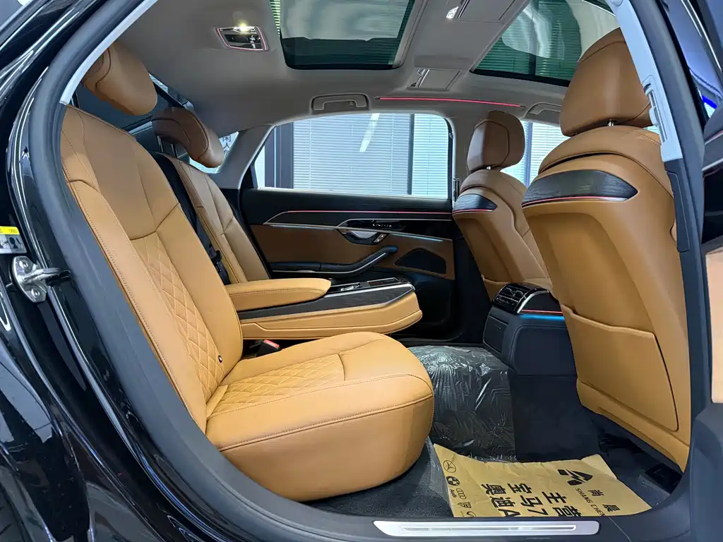 Audi A8 — миниатюра 10