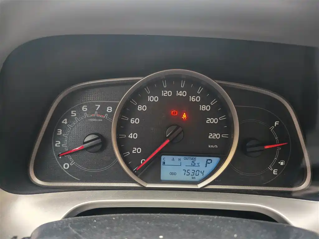Toyota RAV4 — миниатюра 9