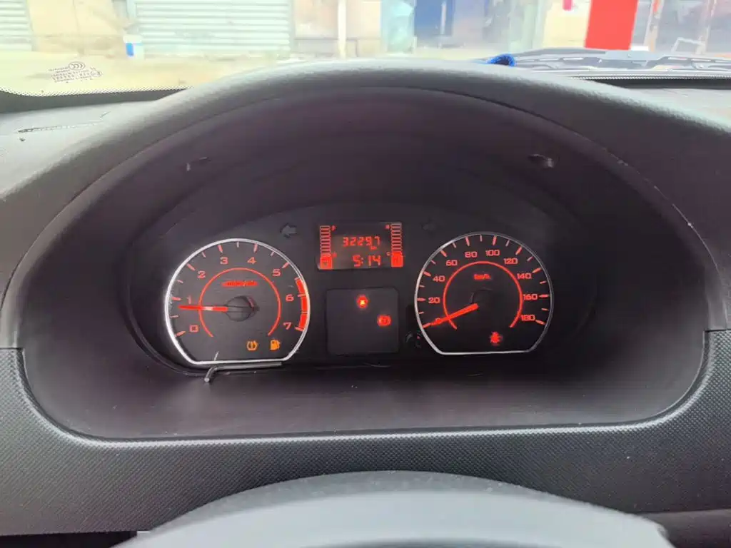 Wuling Rongguang — миниатюра 12