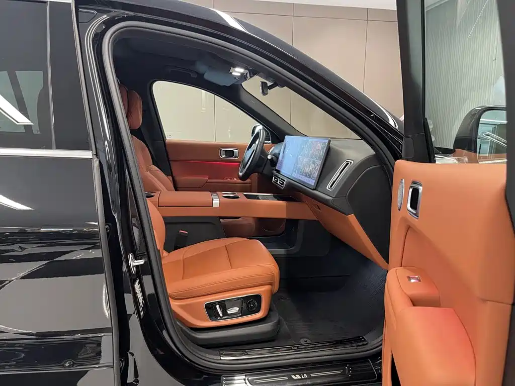 Li Auto Li L8 — миниатюра 17
