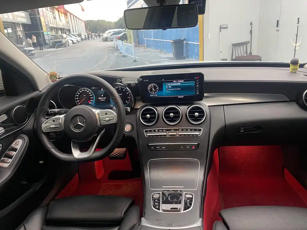 MERCEDES-BENZ C CLASS