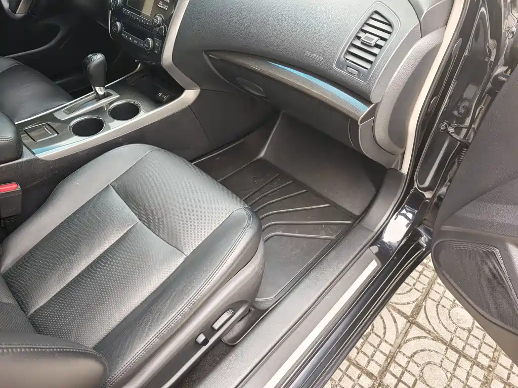 Nissan Teana — миниатюра 9