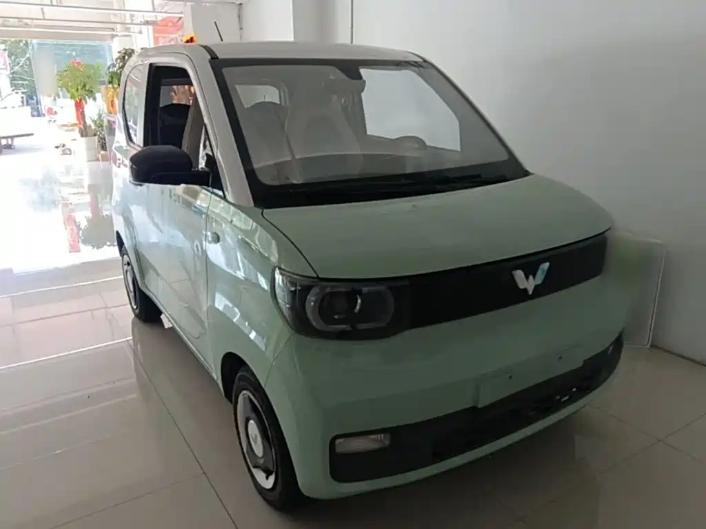 Wuling MINIEV — миниатюра 4