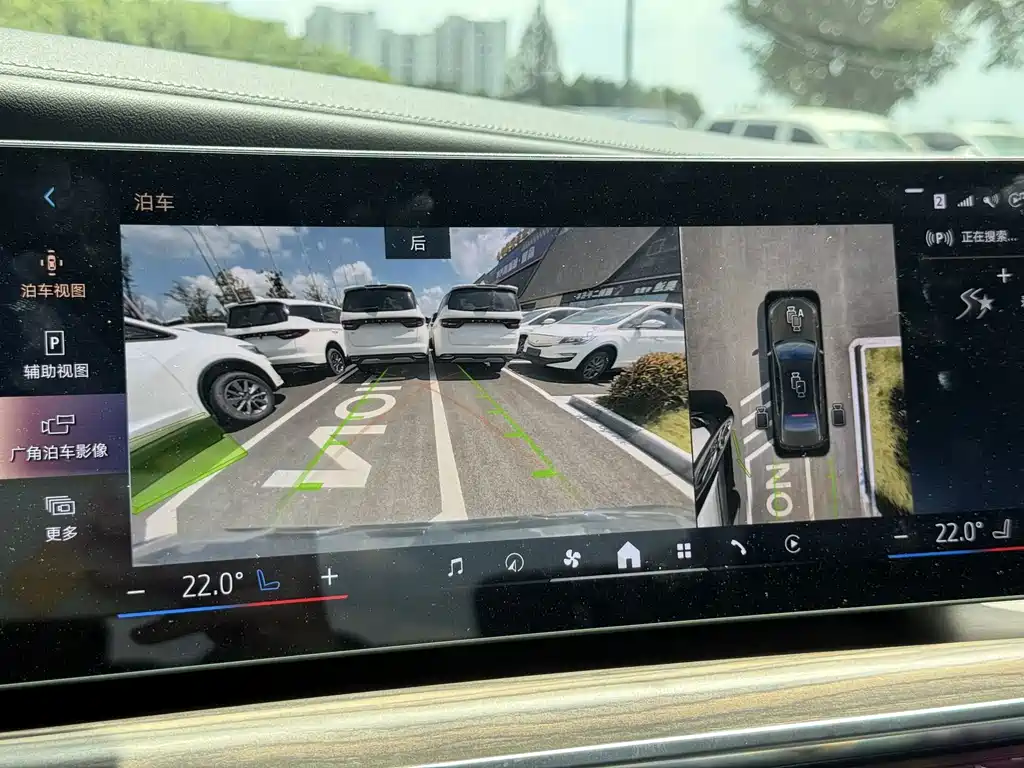 BMW i7 — миниатюра 34