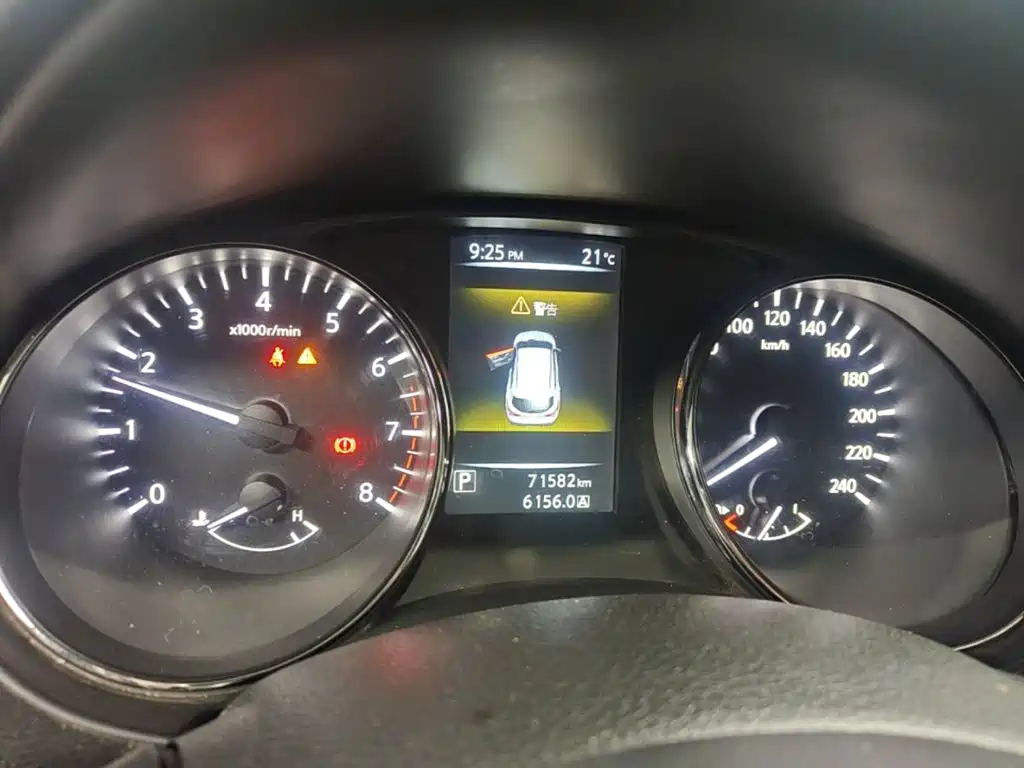 Nissan Qashqai — миниатюра 12