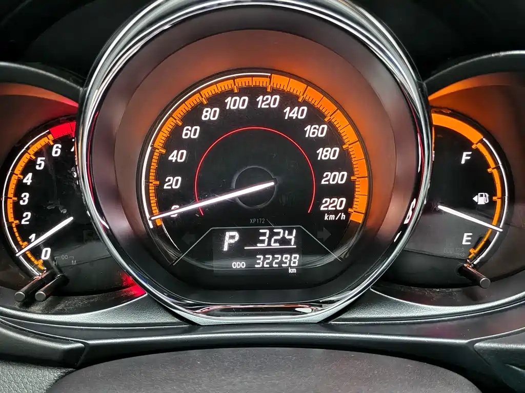 Toyota Yaris L — миниатюра 18