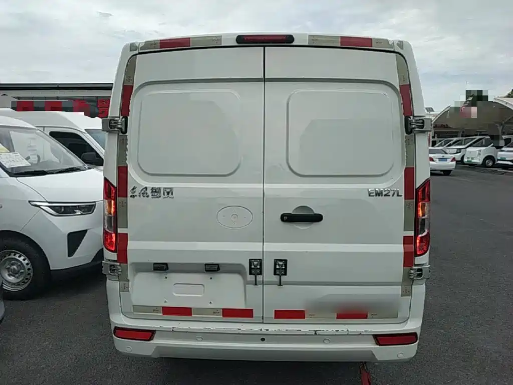 Dongfeng EM27 — миниатюра 6