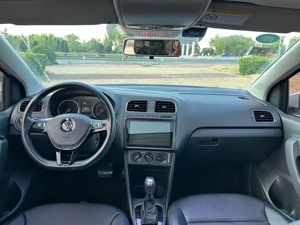 Volkswagen Polo — миниатюра 9